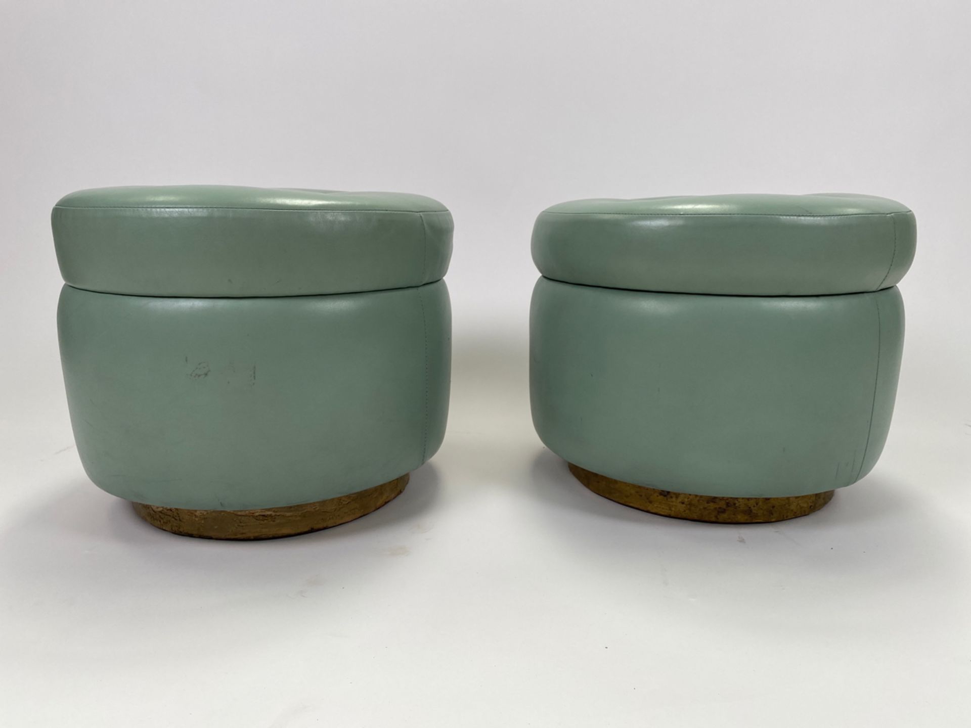 Pair of Teal Leather Lounge Chairs with Pouffes - Bild 6 aus 8