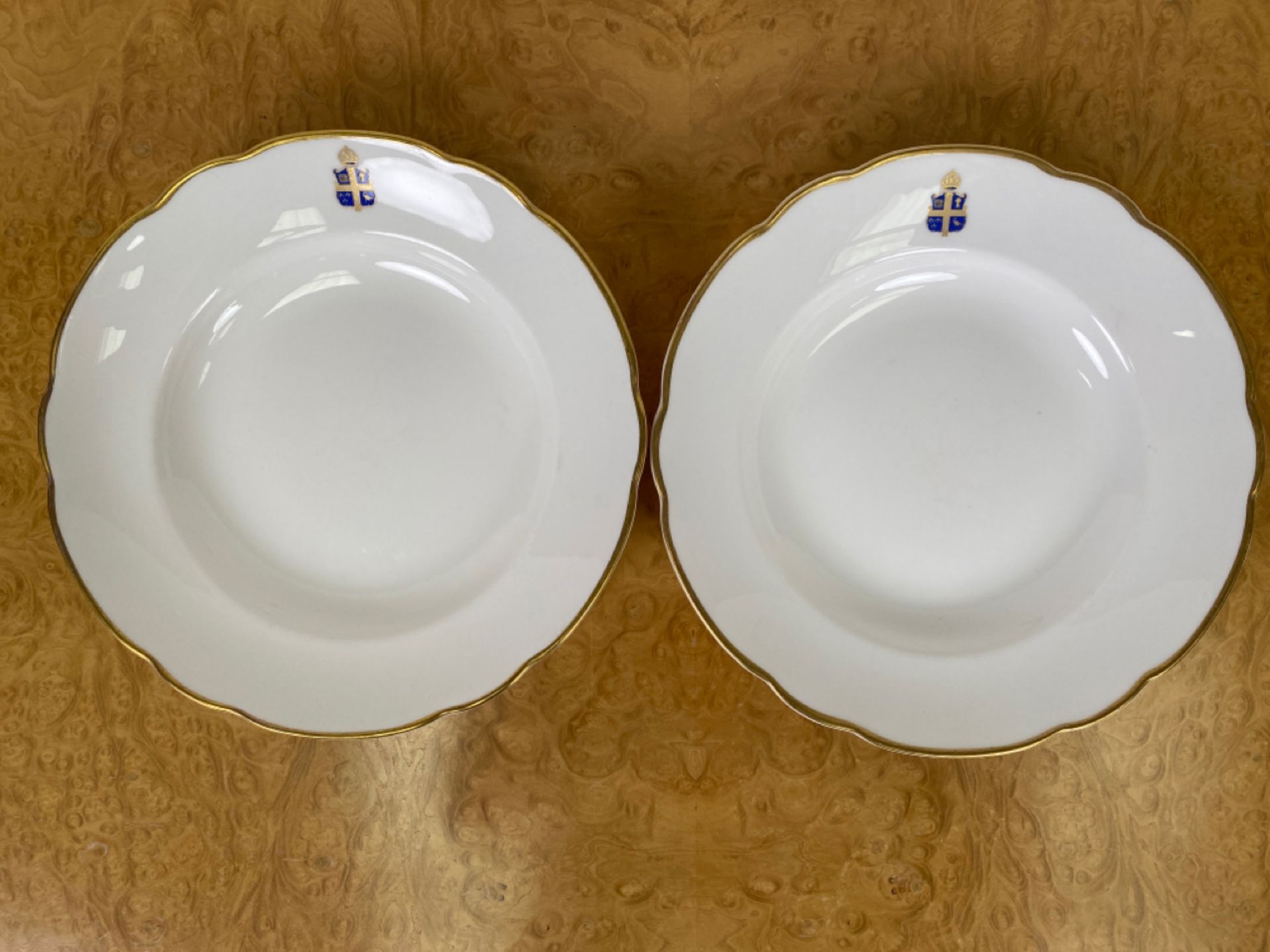 Set of Crested Crockery for Claridge's by Chommette 1884 - Image 39 of 44