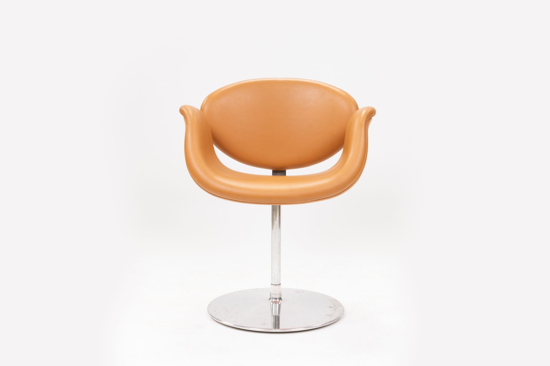 Little Tulip Artifort Swivel Chair Design by Pierre Paulin