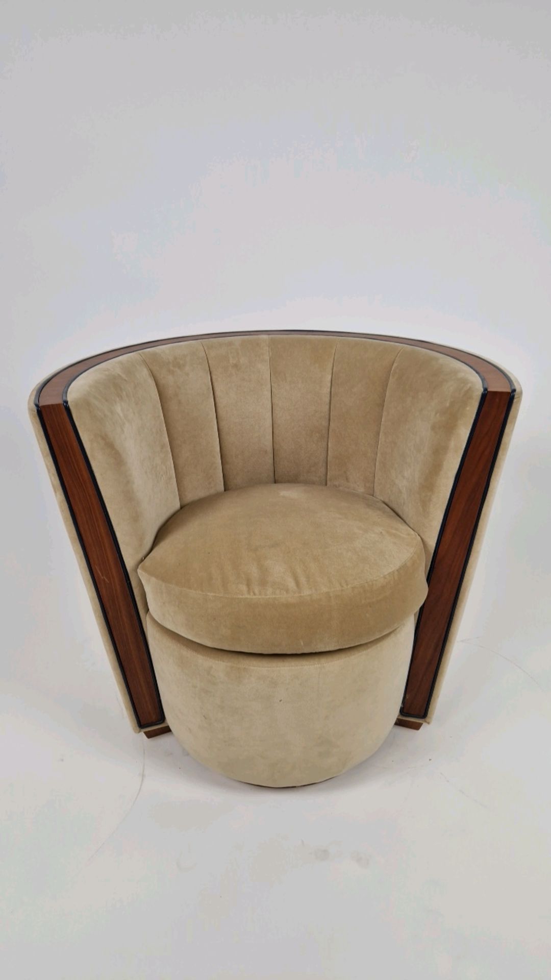Bespoke Deco Tub Chair Made for Claridge's by David Linley - Bild 3 aus 10