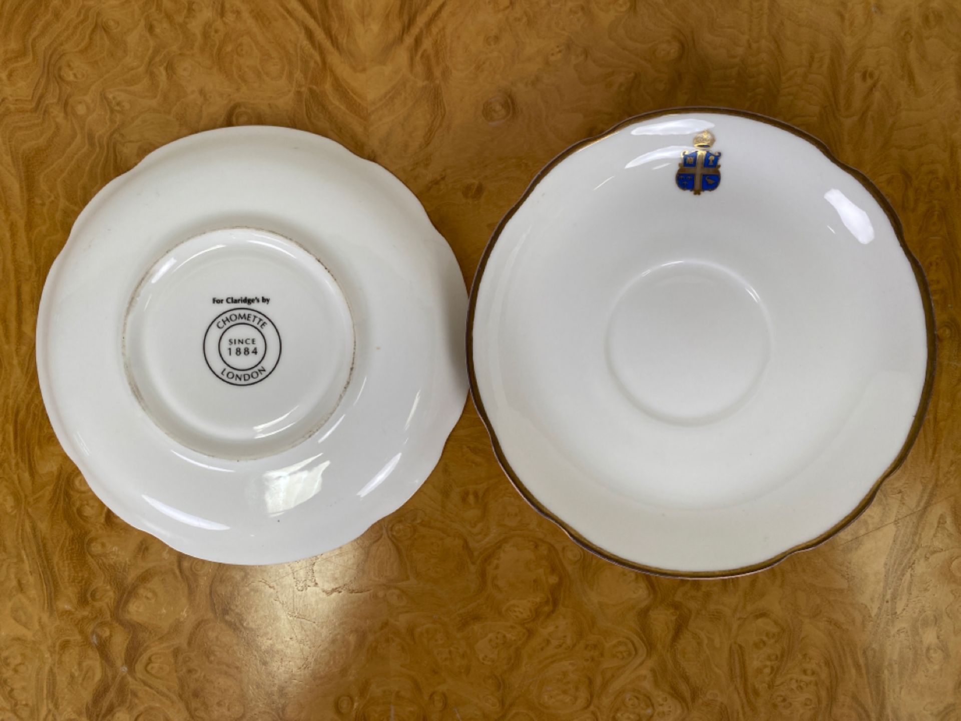 Set of Crested Crockery for Claridge's by Chommette 1884 - Image 15 of 37