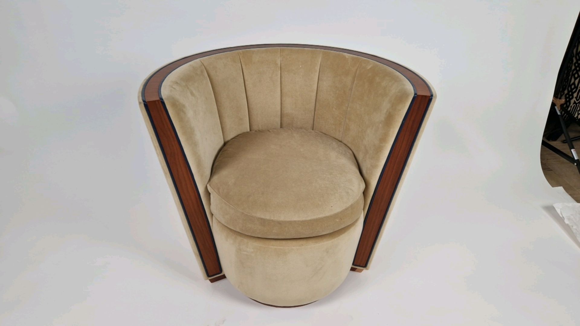 Bespoke Deco Tub Chair Made for Claridge's by David Linley - Image 3 of 12