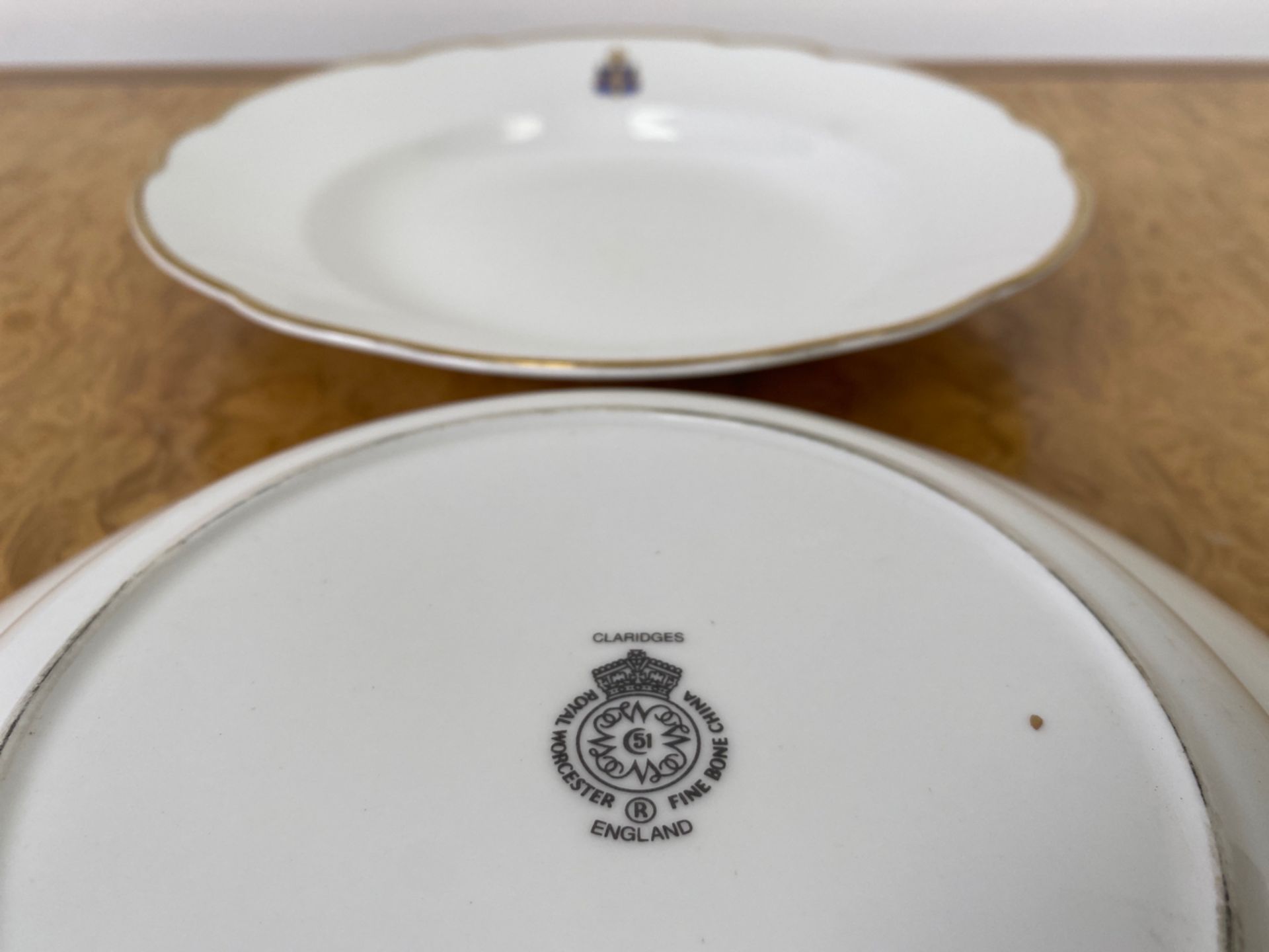 Set of Crested Crockery for Claridge's by Chommette 1884 - Image 41 of 43