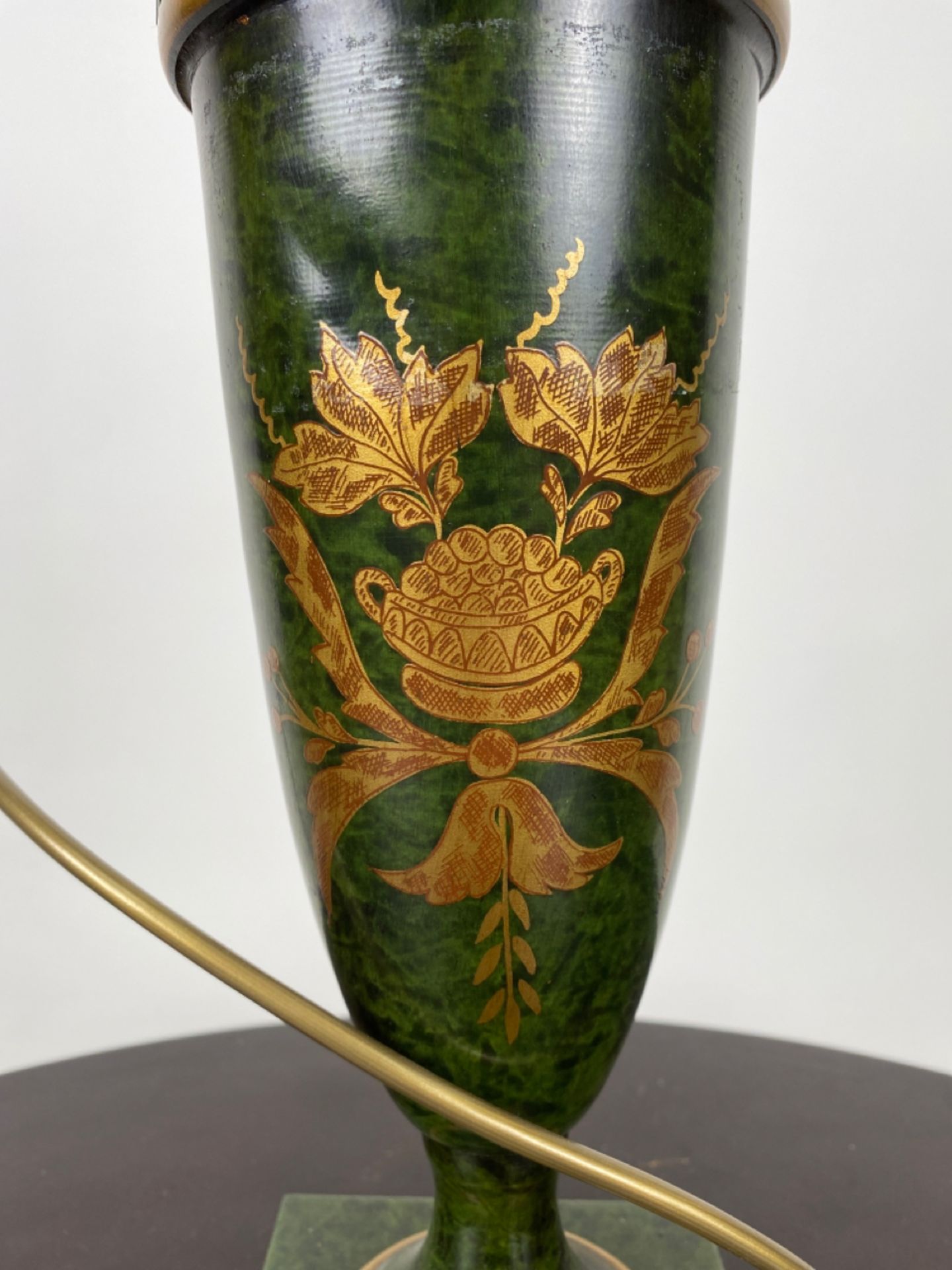 Pair of Painted Urn Table Lamps - Bild 3 aus 3