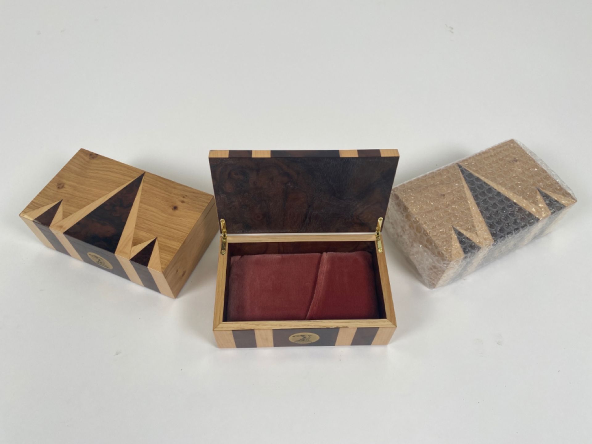 Greyhound Cigar Box X12 - Image 2 of 2