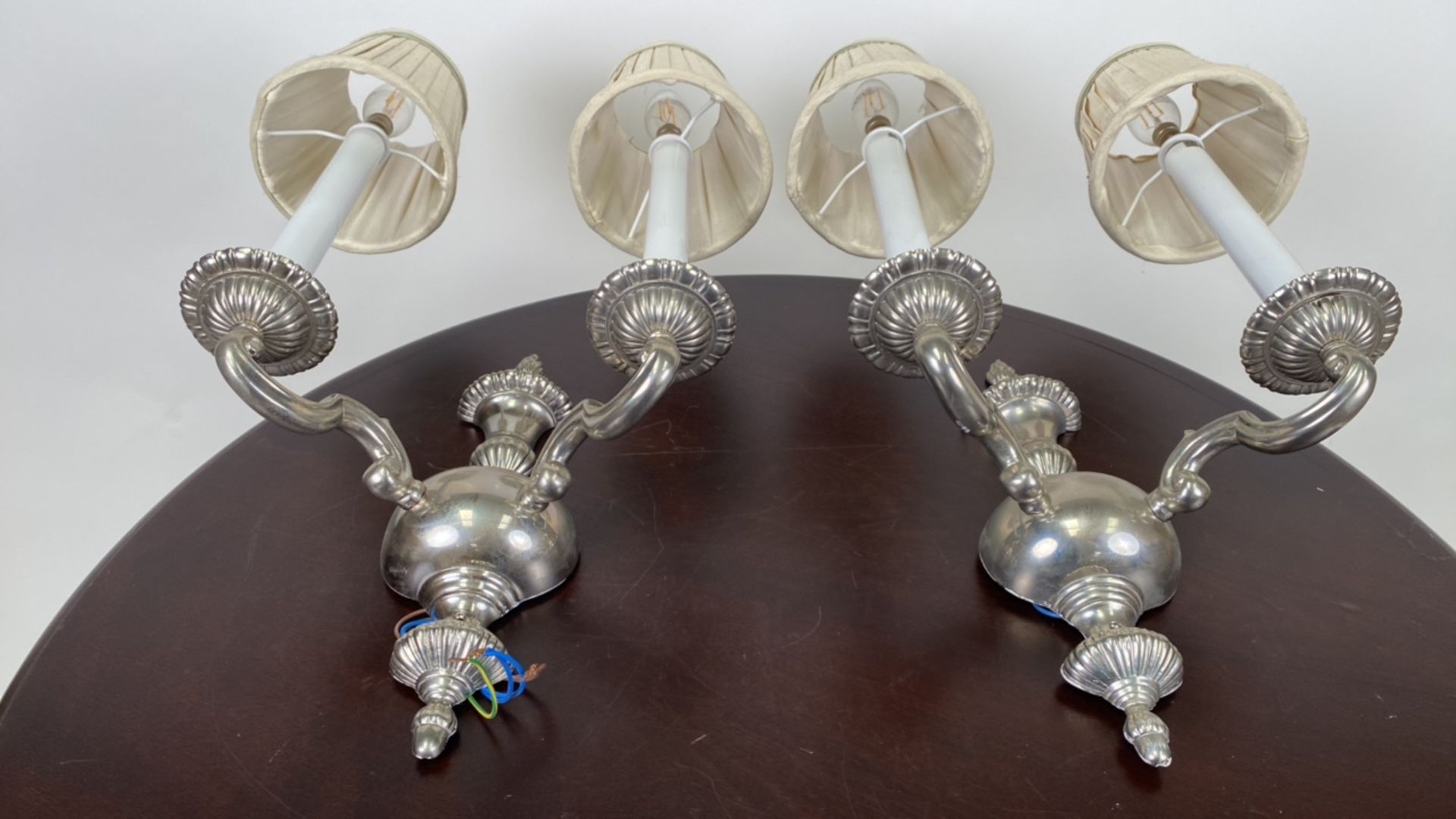 Set of 8 Dermier and Hamlyn Wall Lights - Image 2 of 2