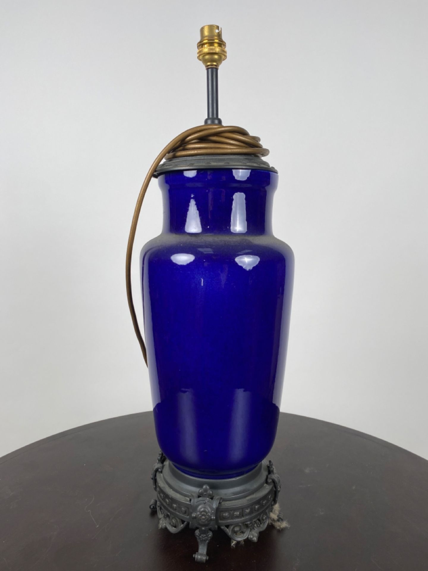 Pair of Blue Ceramic Table Lamps - Image 3 of 4