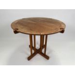 Round Dining Table with Solid Wooden Frame