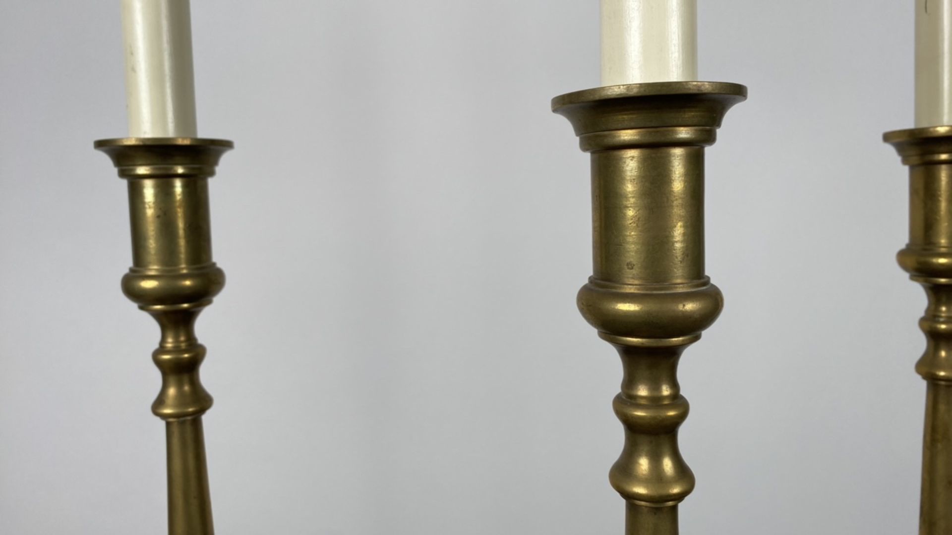 Trio of Bronze Plated Table Lamps - Bild 3 aus 3