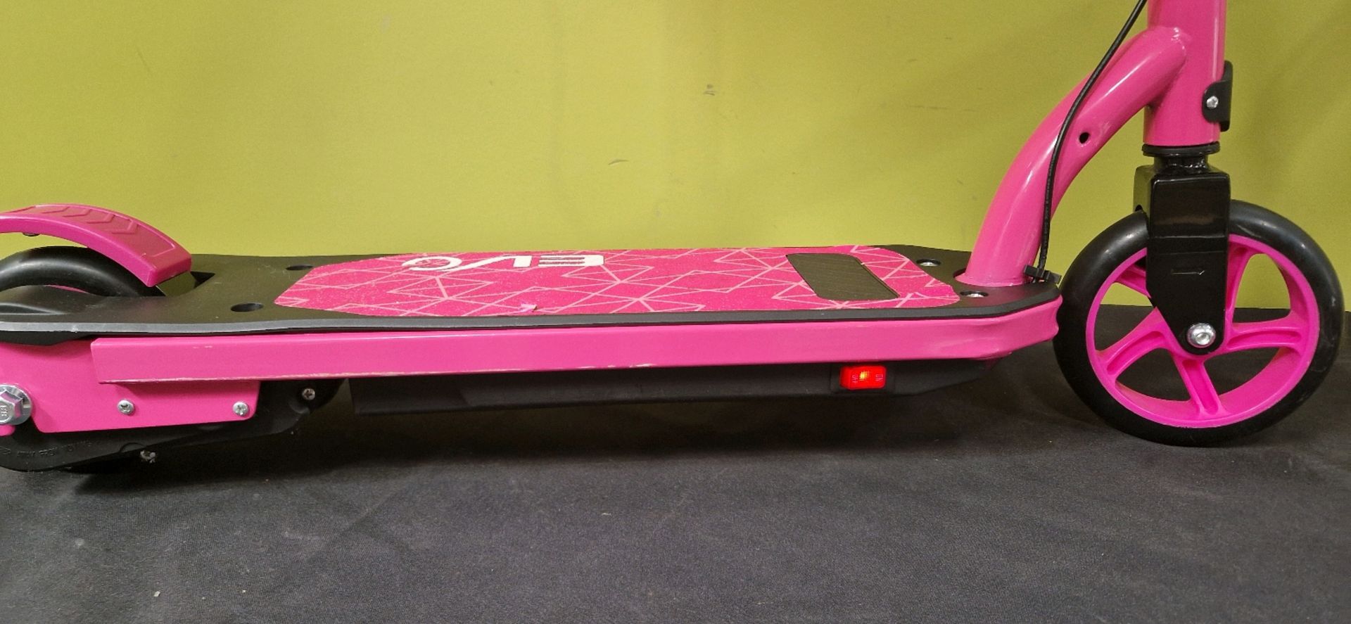 EVO ELECTRIC SCOOTER PINK - Image 2 of 2