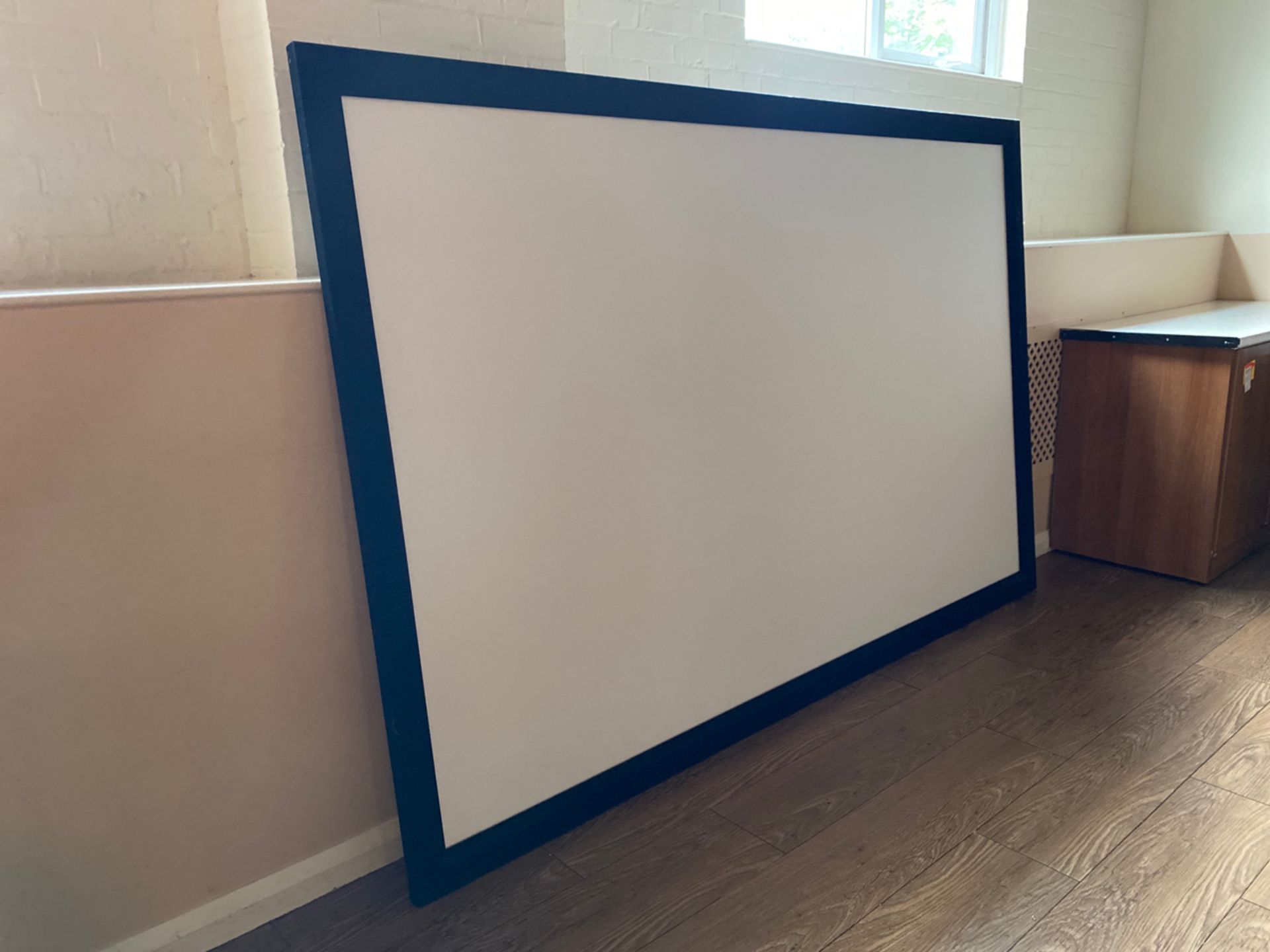 Projector Screen - Image 2 of 6