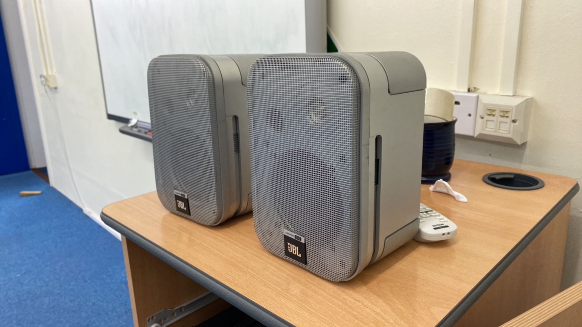 JBL Wall Speaker X2 - Image 3 of 5