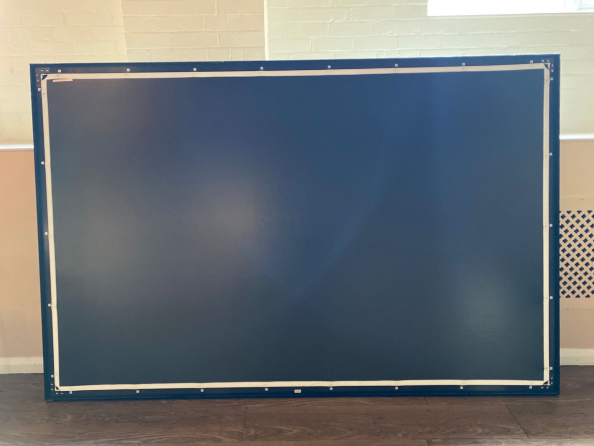 Projector Screen - Image 5 of 6