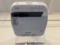 Epson EB-575W Projector
