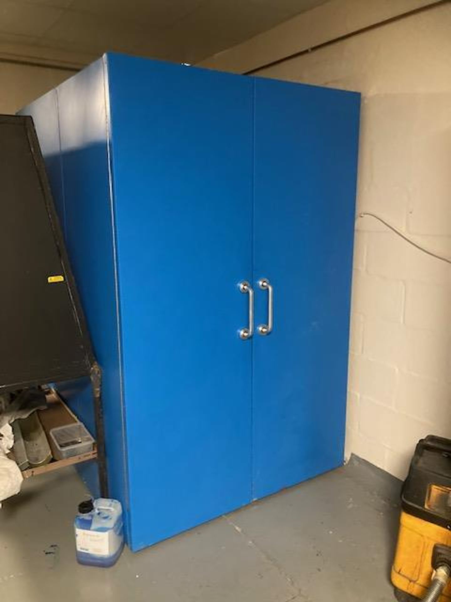 Screen Drying Cabinet - Image 2 of 4