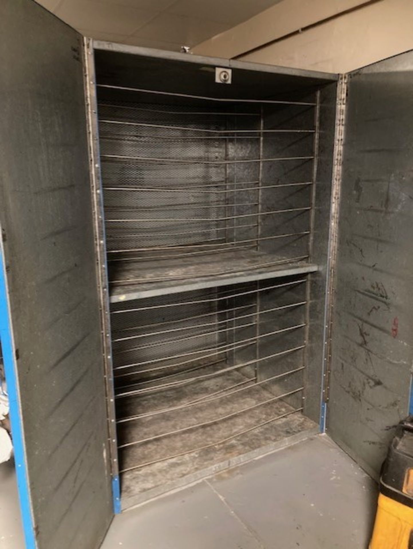 Screen Drying Cabinet - Image 4 of 4