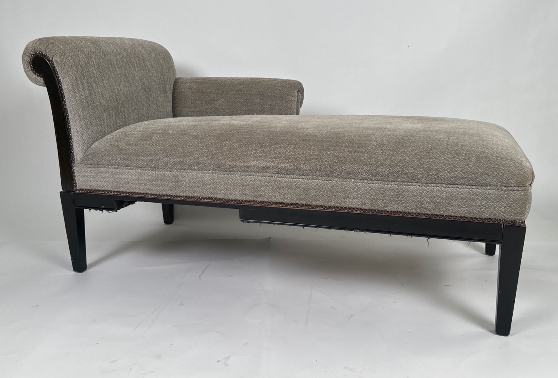 Contemporary Chaise Lounge