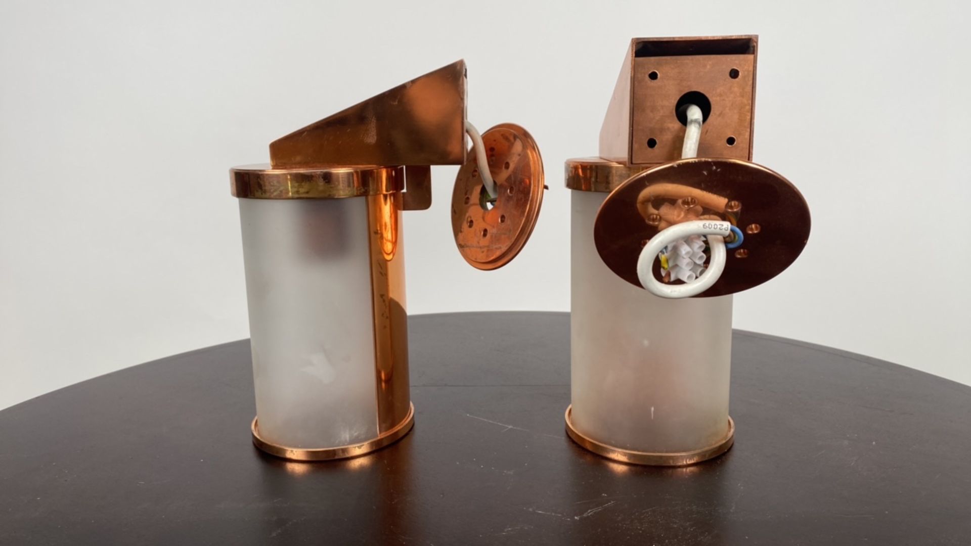 Set of 4 Copper Wall Lights - Image 3 of 3