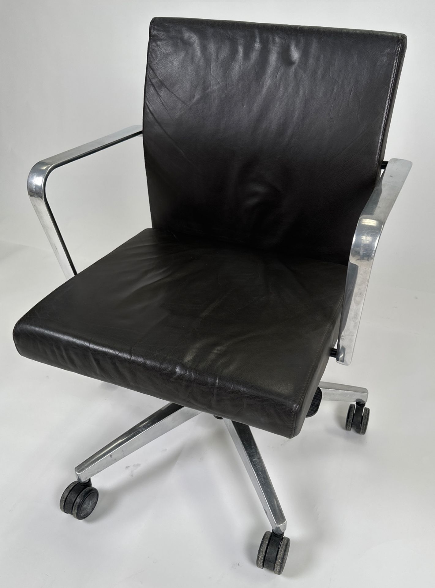 Keilhauer Adjustable Leather Office Chair - Image 3 of 3