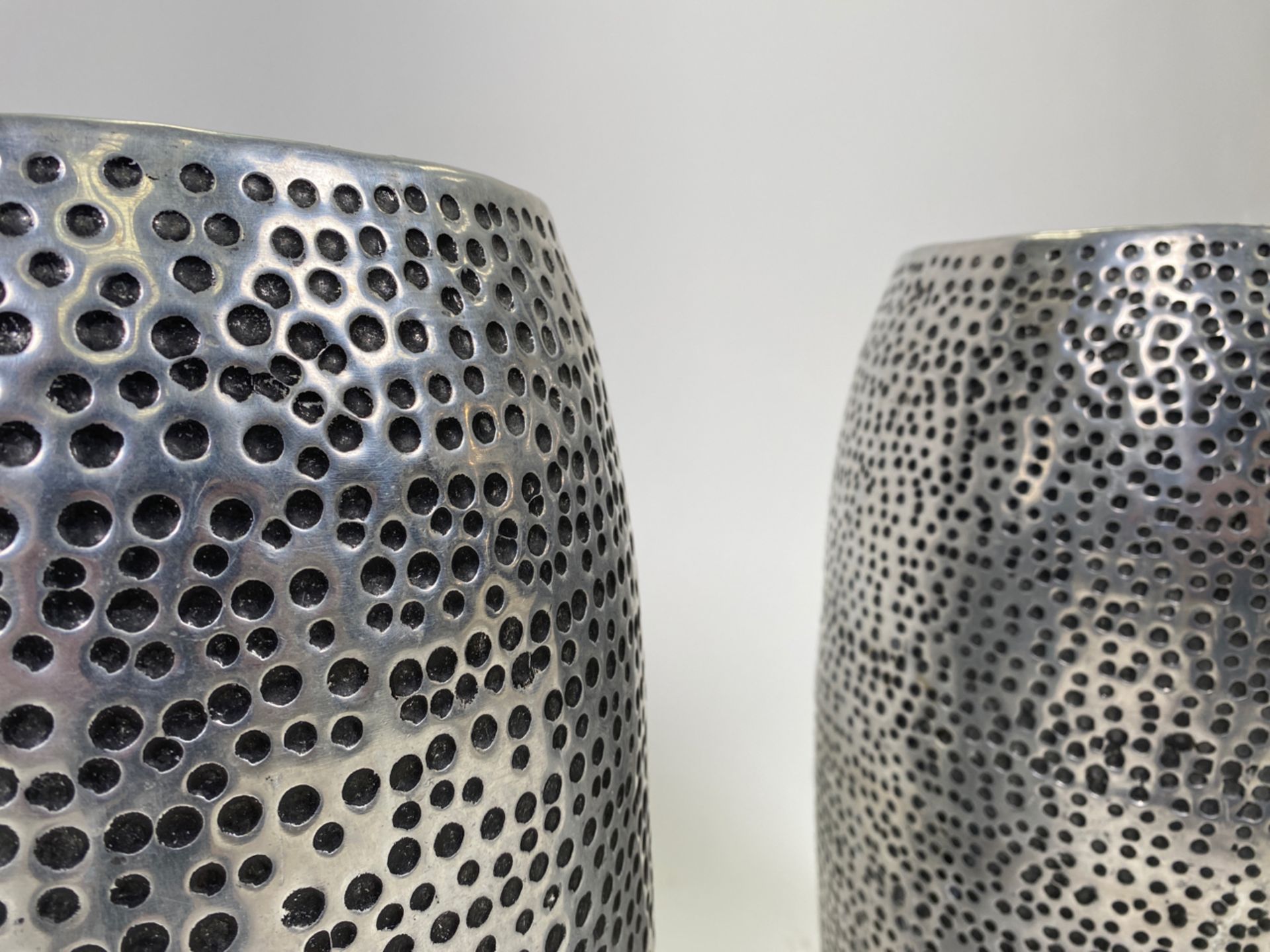Pair of Speckled Plant Pots - Image 4 of 4