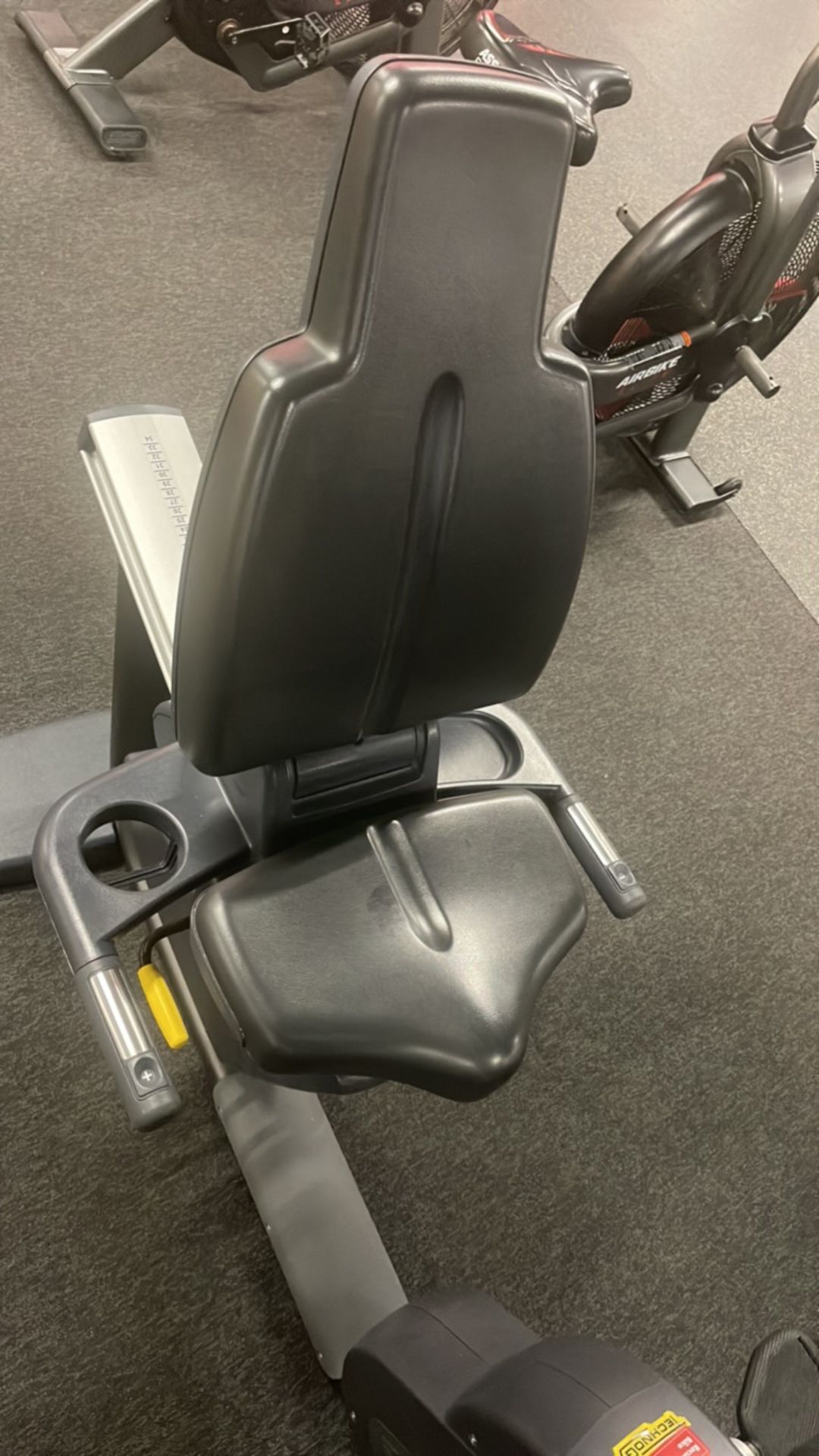 Technogym EXCITE RECLINE UNITY TREND Recumbent Bike - Image 4 of 8