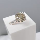 Stunning large 5.02 carat round brilliant-cut diamond solitaire ring in 18ct white gold. Certificate