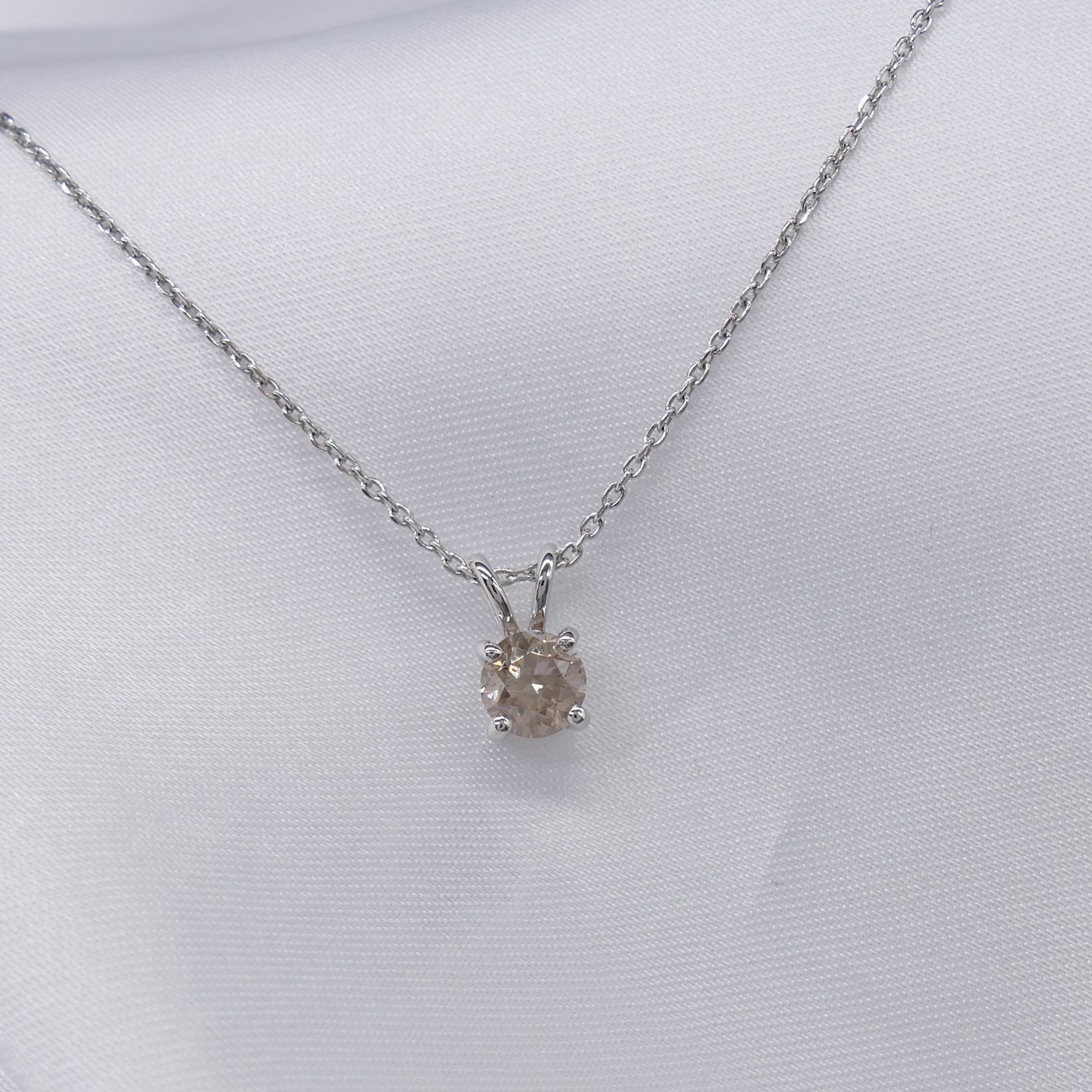 18ct white gold 0.74 carat diamond solitaire pendant with chain, boxed. - Image 3 of 7