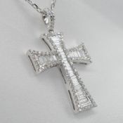 1.01 carat diamond cross necklace in white gold, with gift box