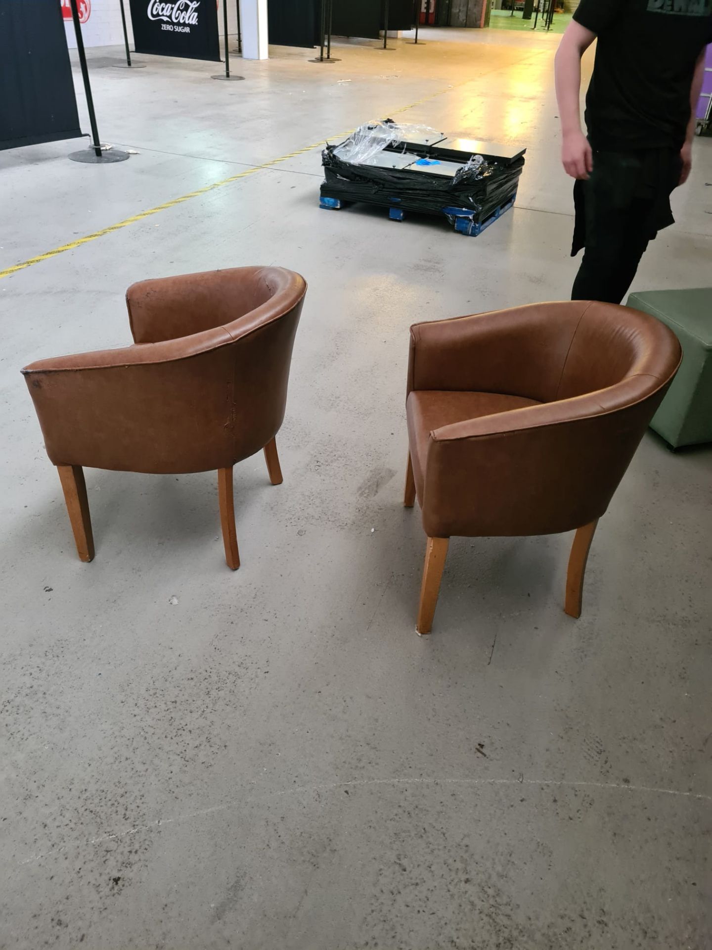 Brown Arm Chairs x2 - Bild 5 aus 5
