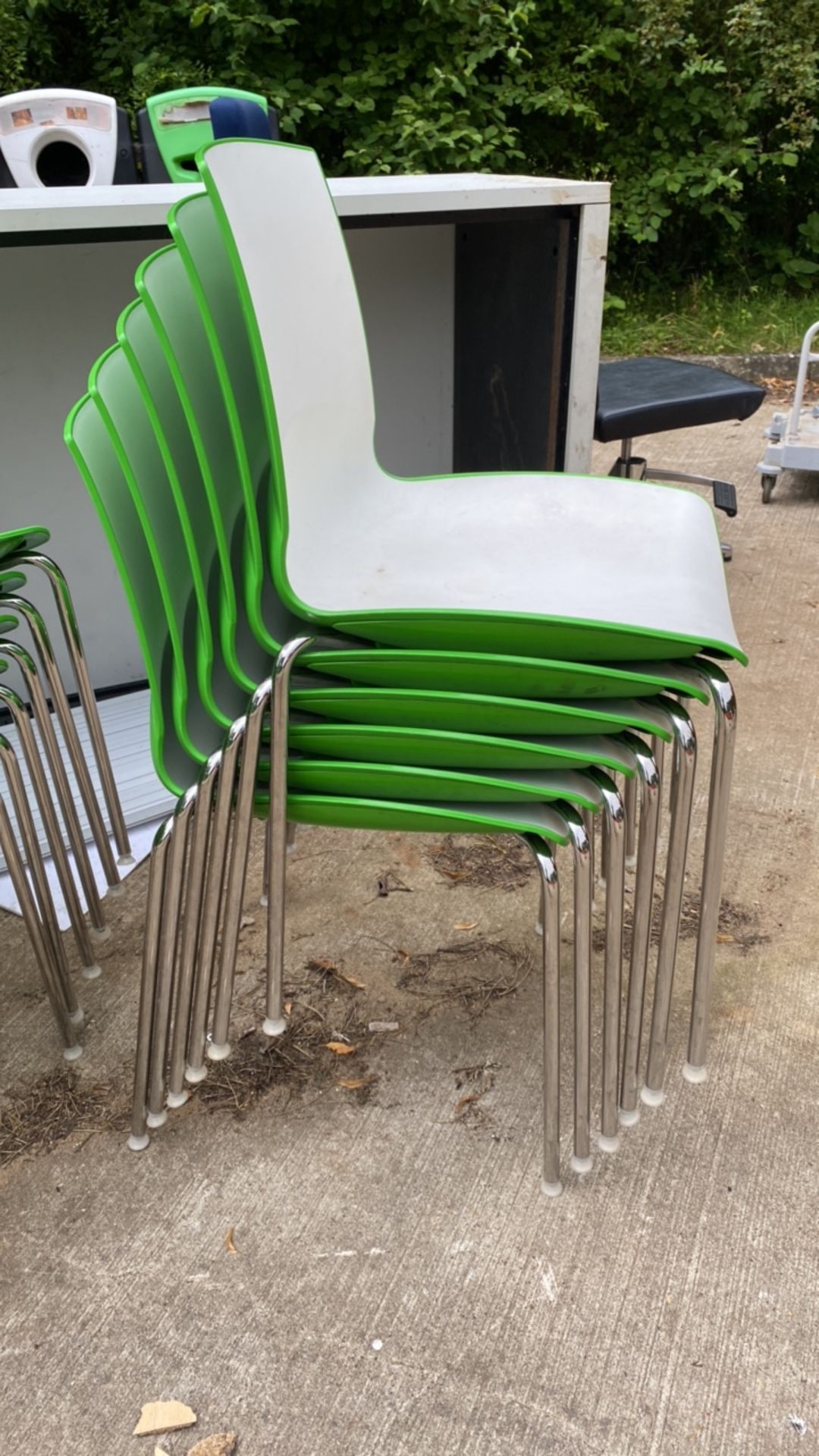 Set of 8 Connection Ice Breakout/Canteen Stackable Chairs - Image 6 of 8