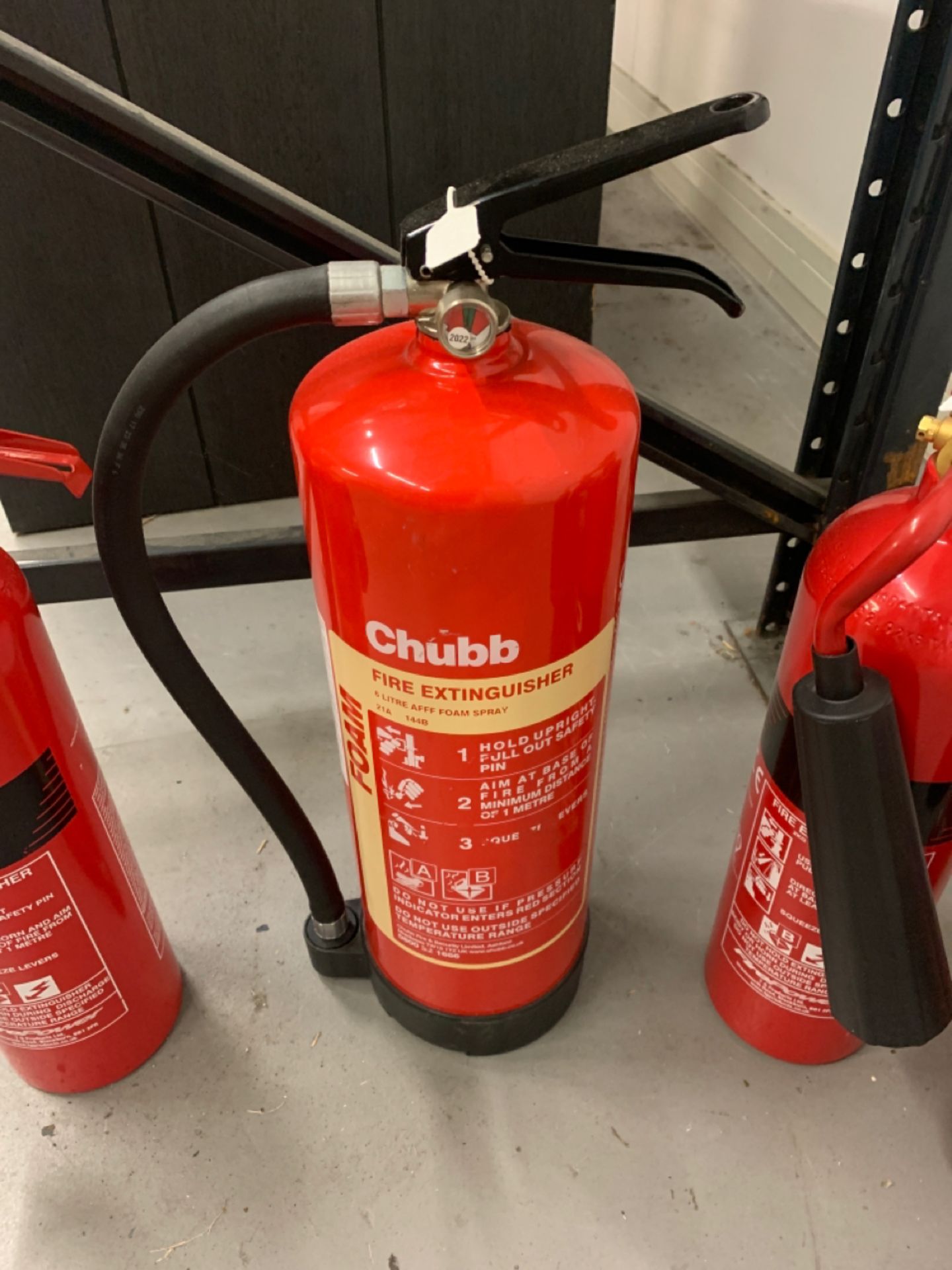 4 x Fire Extinguishers - Image 2 of 4