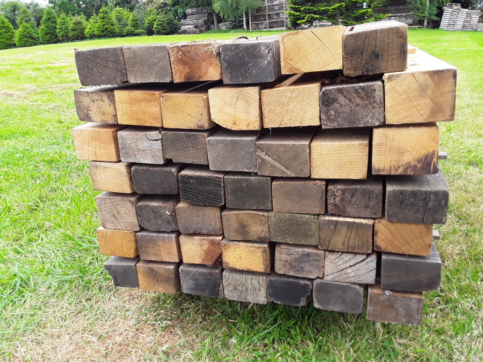 49 x Hardwood Seasoned Sawn English Oak Posts - Image 5 of 5