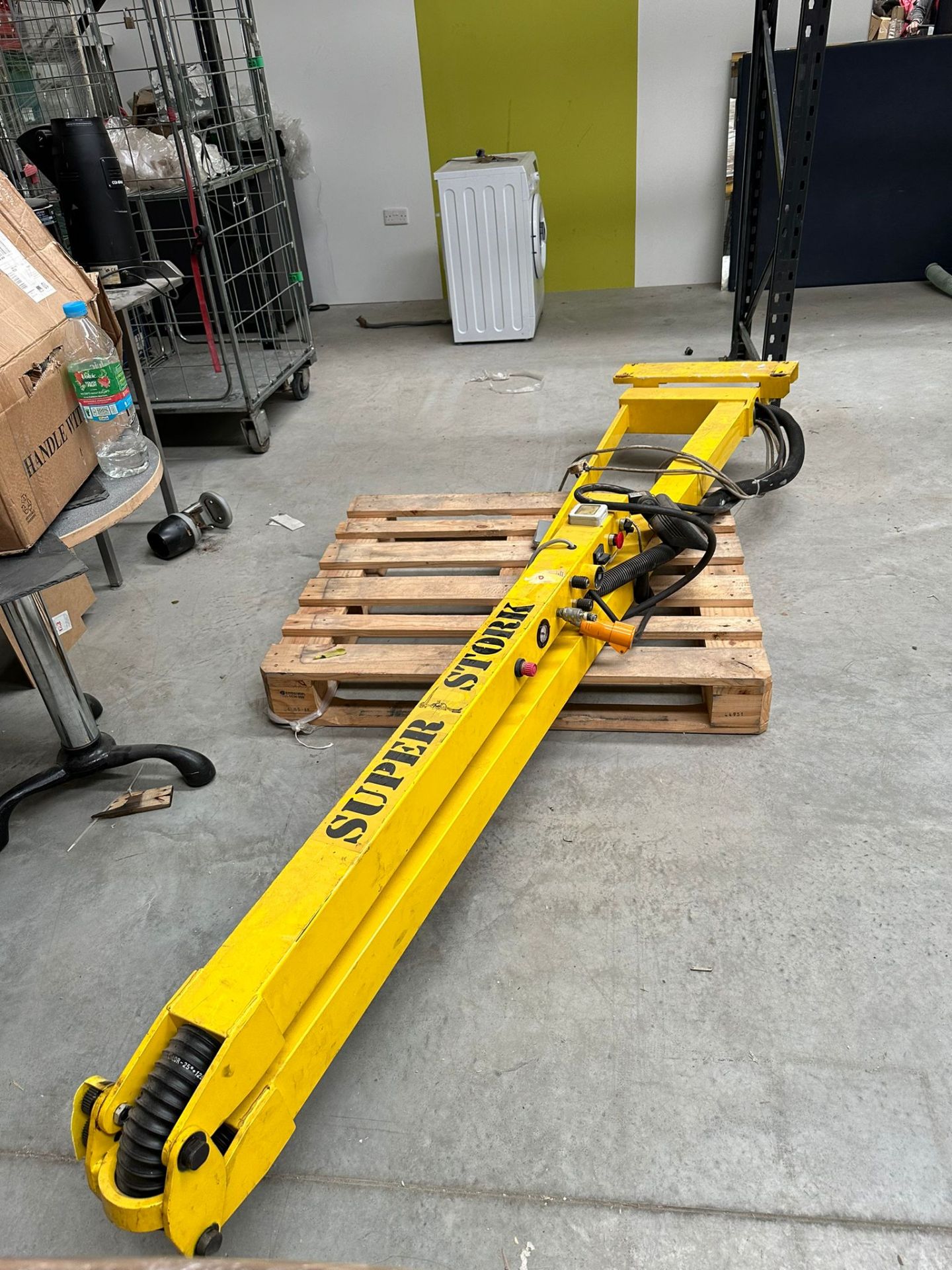 Super Stork Electric Crane / Lift - NO RESERVE