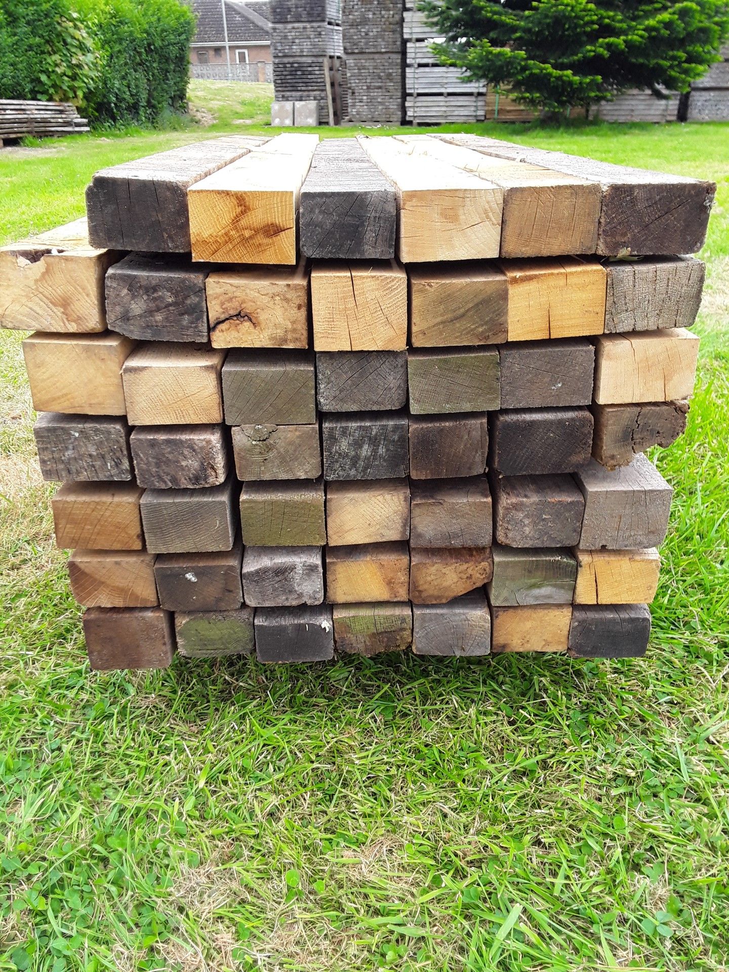 49 x Hardwood Seasoned Sawn English Oak Posts - Image 2 of 5
