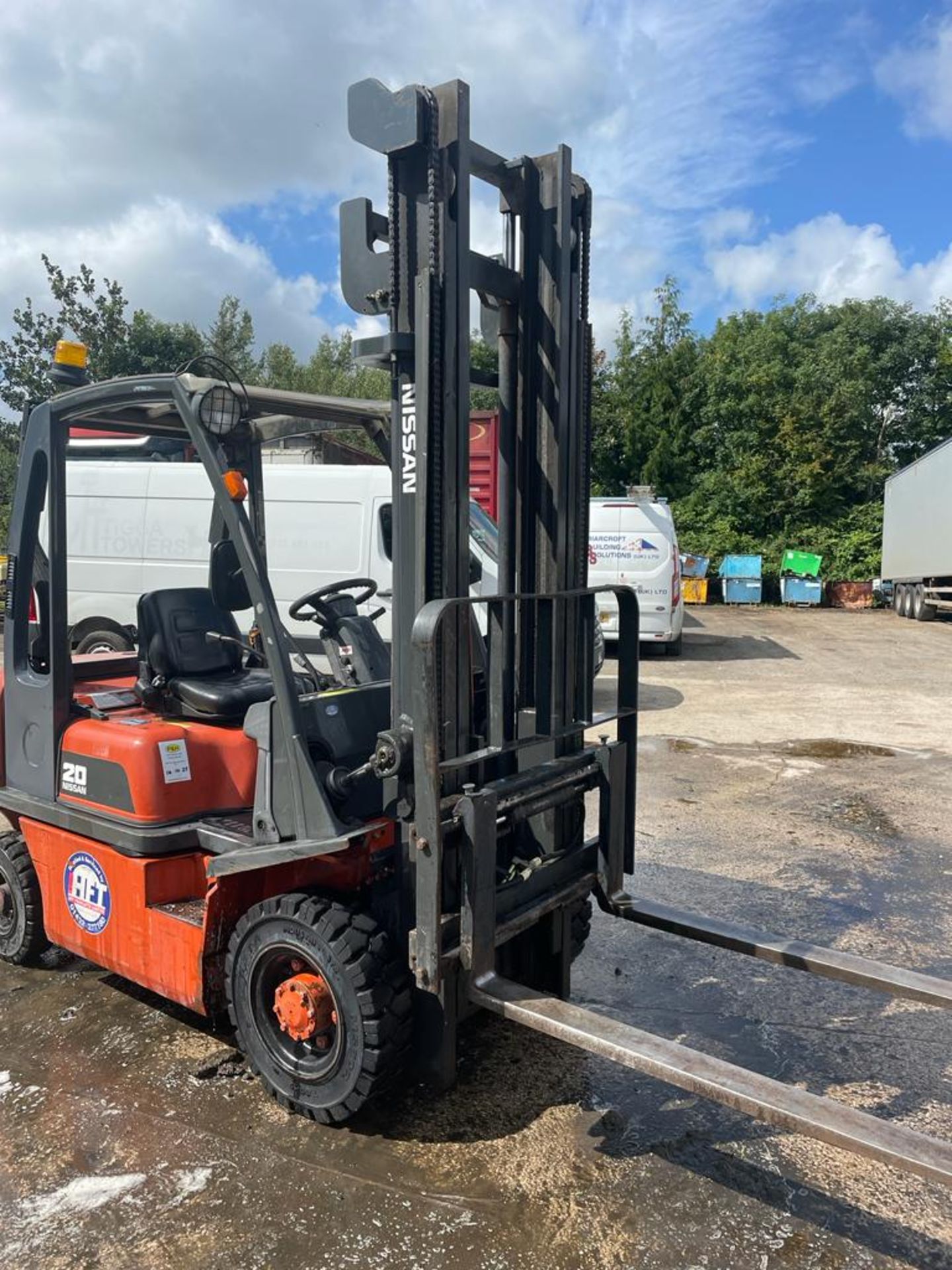 NISSAN 2.0 Ton Diesel Forklift