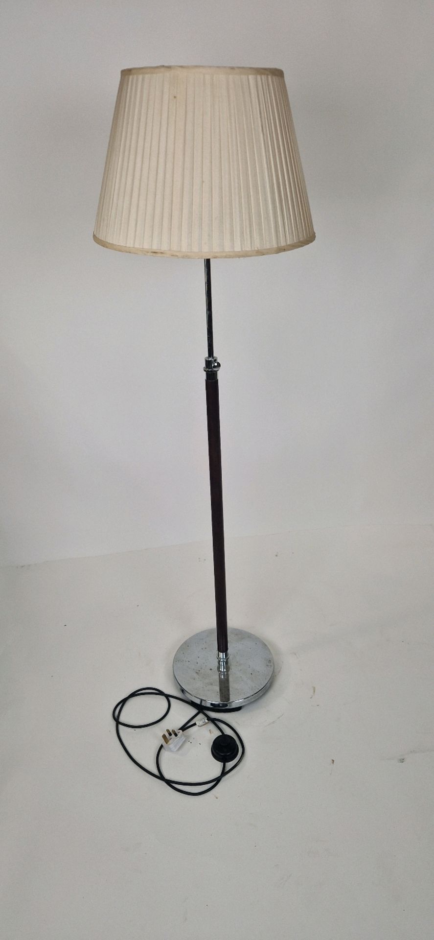 FLOOR LAMP WITH SHADE AND TABLE LAMP