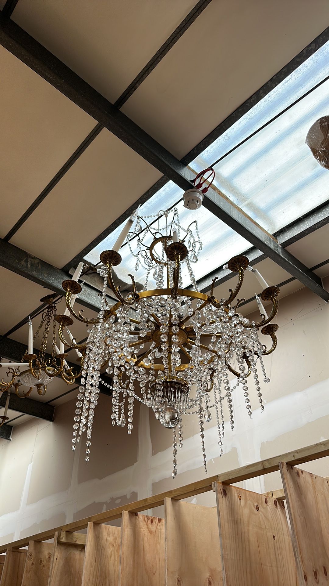 Ornate Chandelier - Image 3 of 4