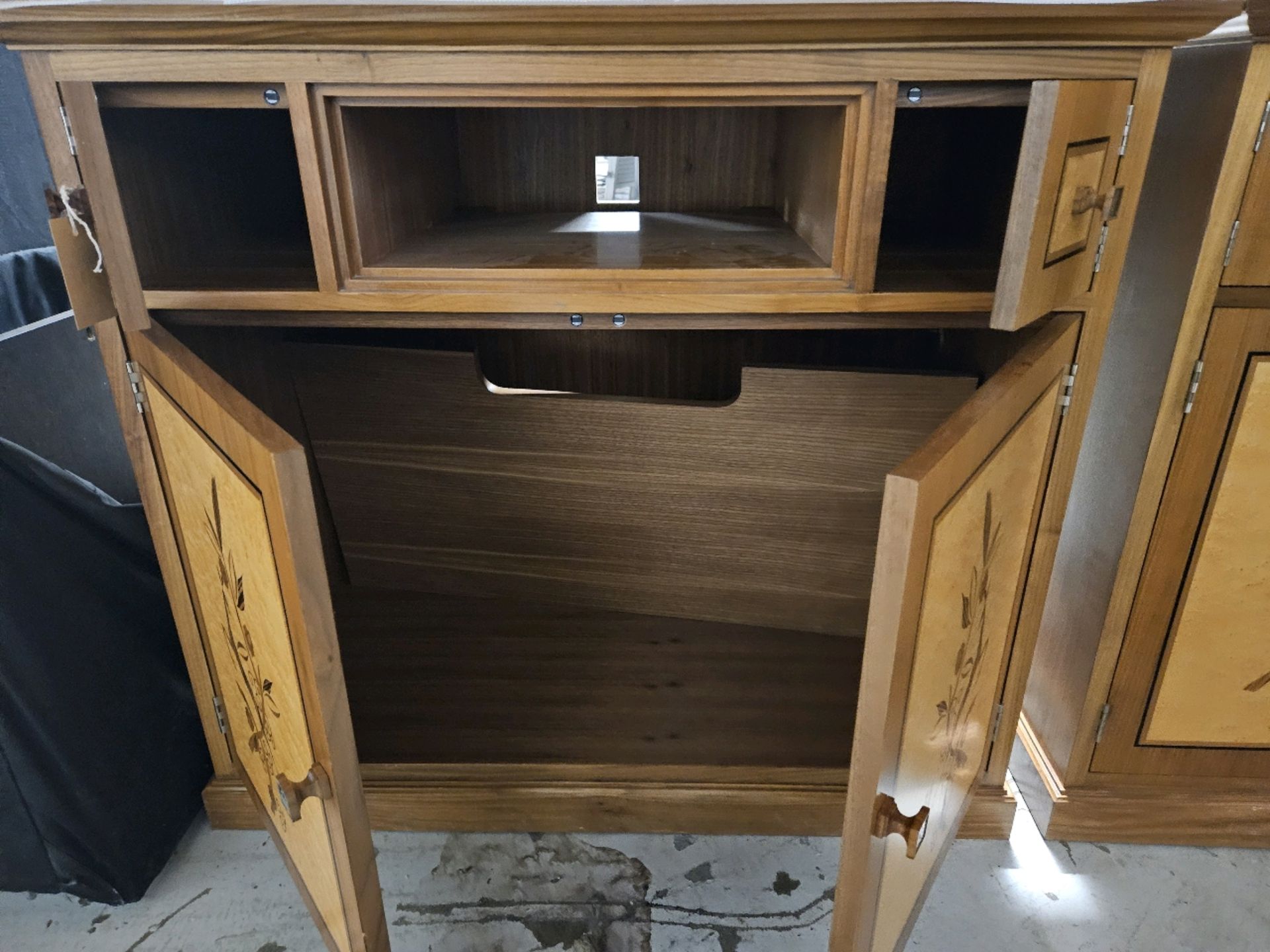 David Linley Cabinet - Image 2 of 3