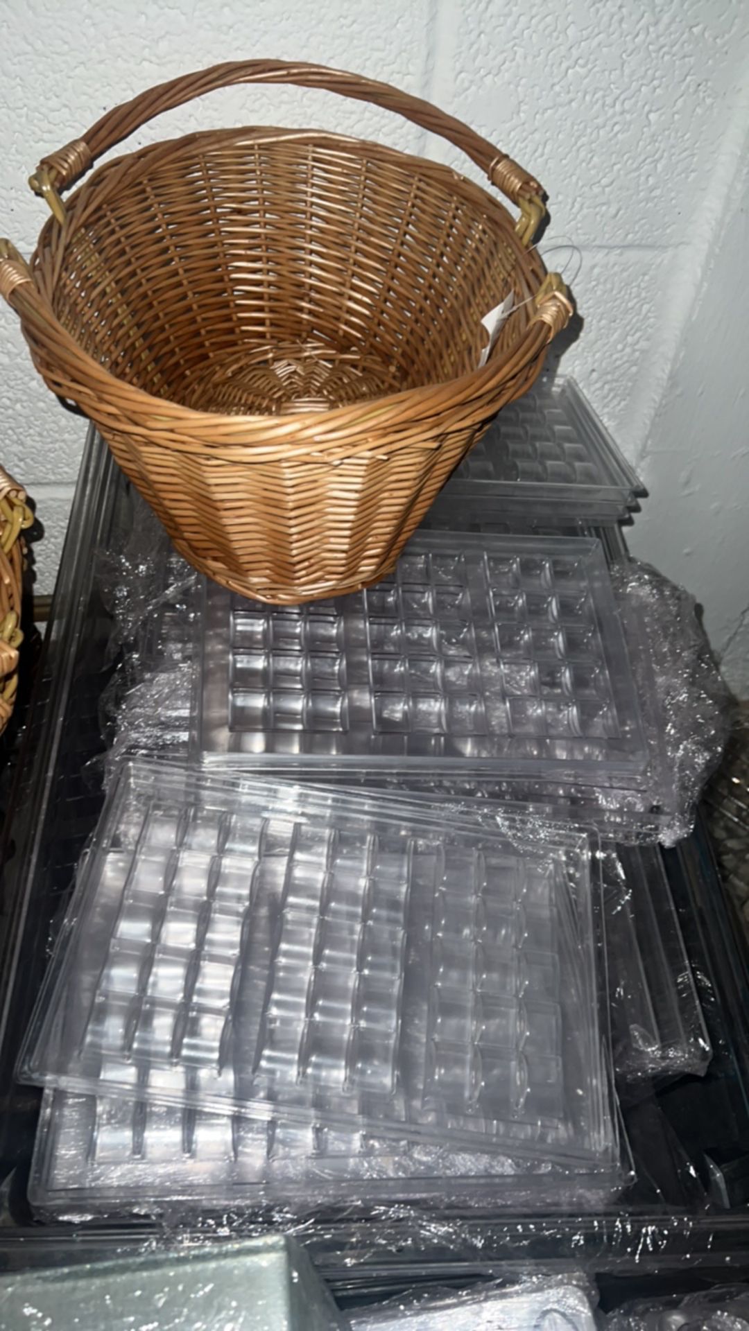 Quantity of glass and plastic catering equipment - Image 5 of 10