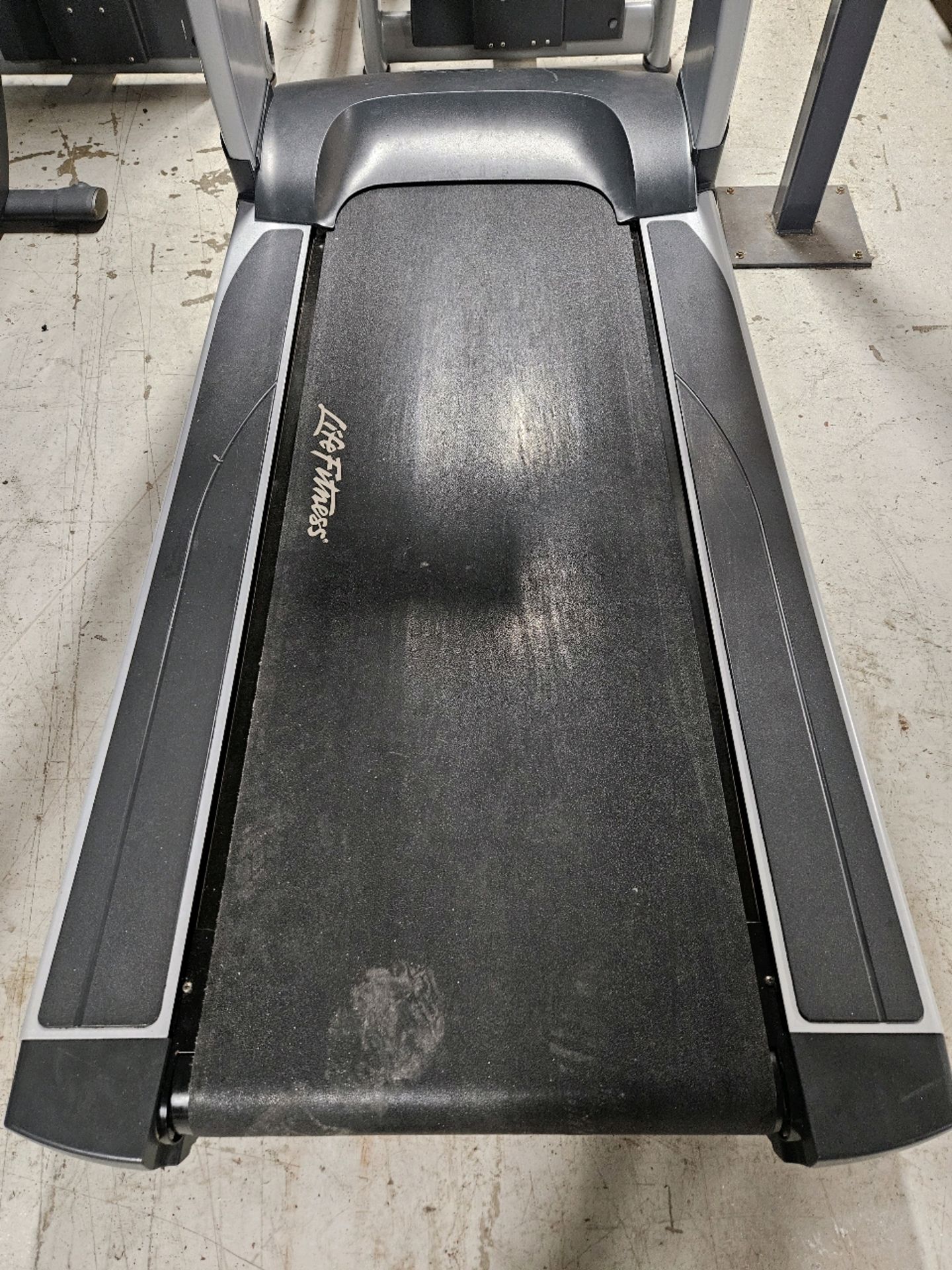 Life Fitness 95t Treadmill From The Berkeley Hotel - Image 3 of 4