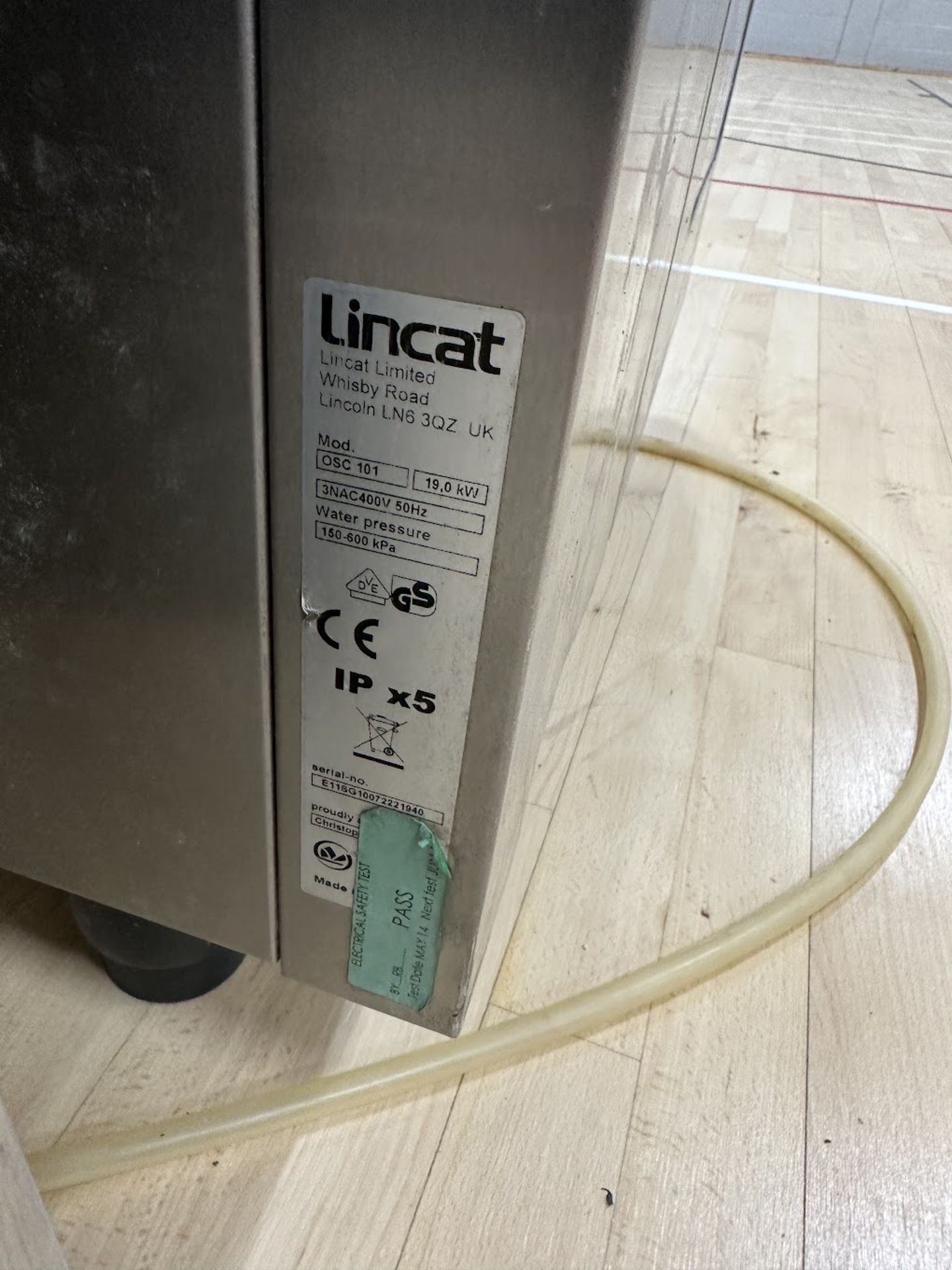 Lincat Rational Style Oven OSC101 with Oven Rack Stand & Extractor - Image 6 of 6