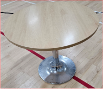 1 x Round Dining Room Table 900 ⌀