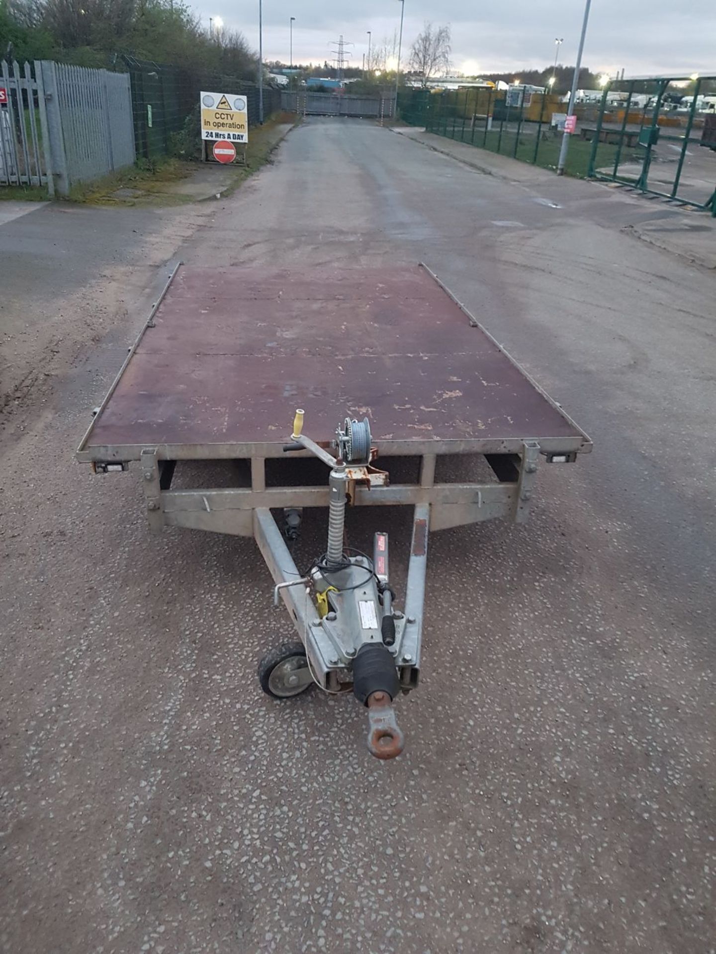 Indespension 12ft twin axle braked flatbed trailer. - Image 2 of 6