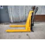 Jungheinrich AMX 10e SCISSOR Lift Pallet Truck 680*1150