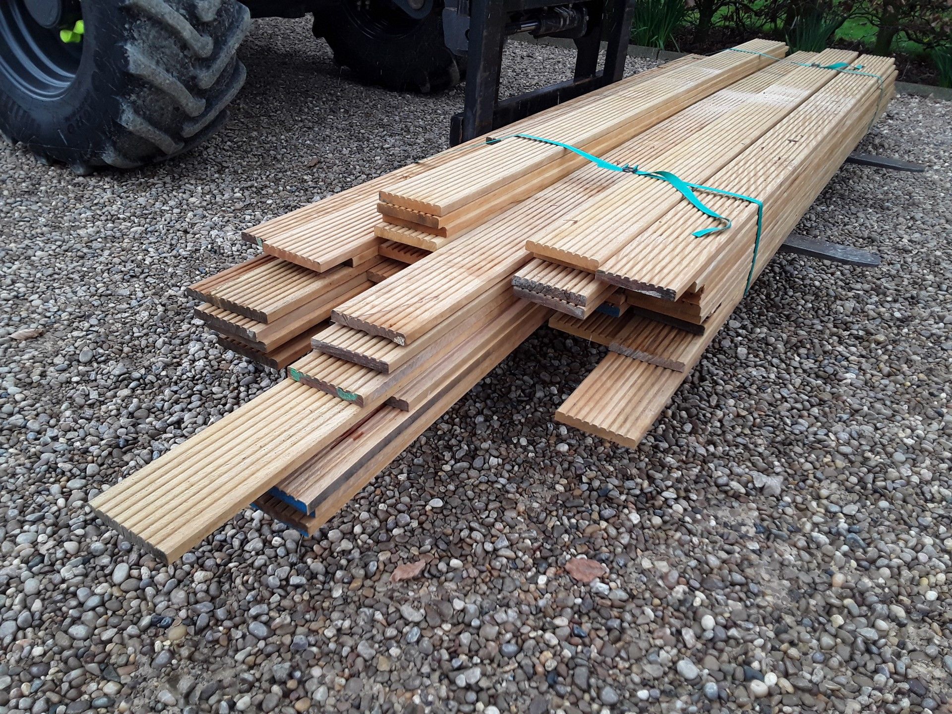 1 Pack Hardwood Air Dried Timber Opepe Decking Boards - Image 2 of 5