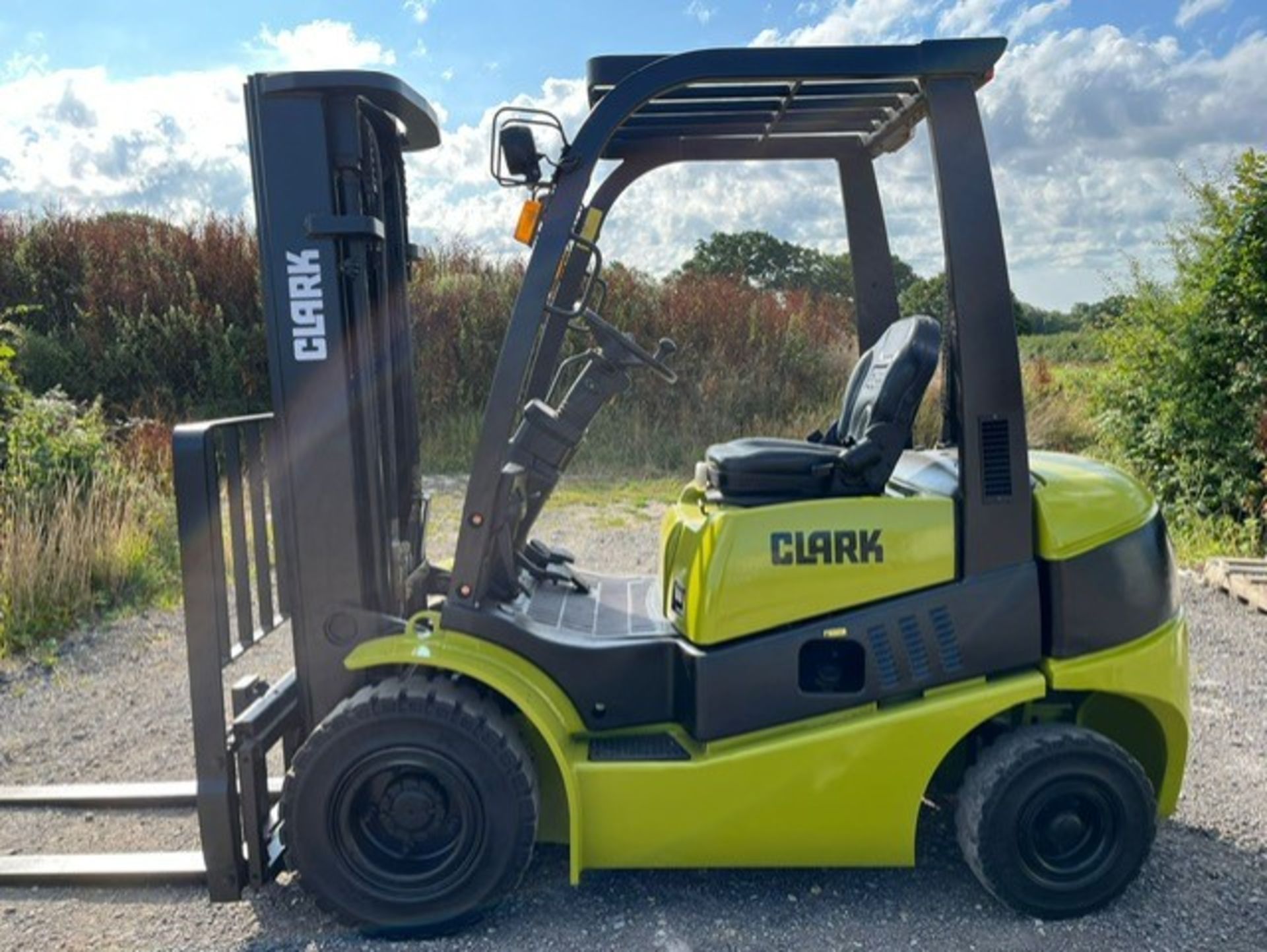 2016, CLARK 2.5 Tonne, Diesel Forklift - Image 2 of 8