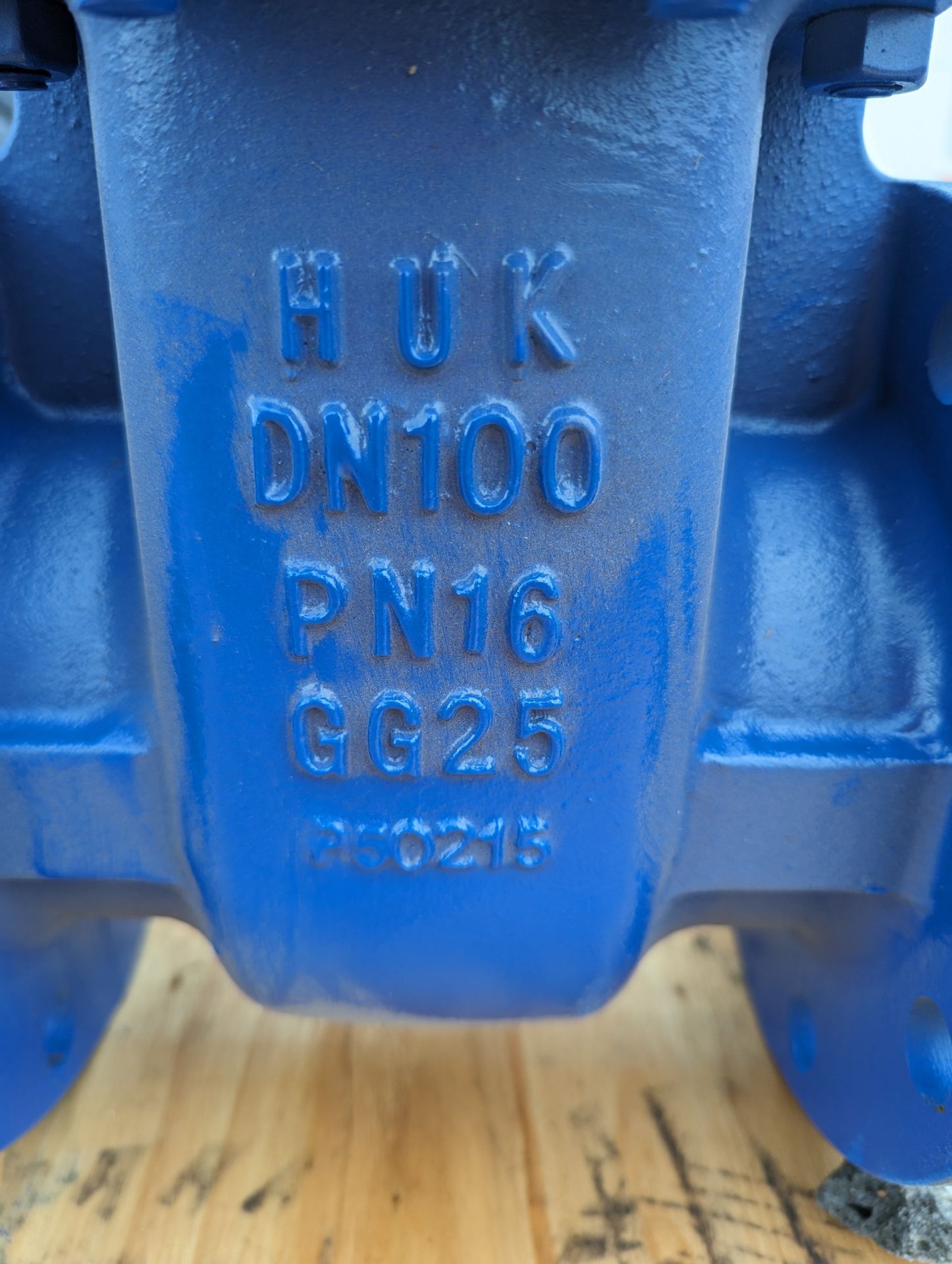 HUK DN100 GG25 PN16 NRS Type Gate Valve - Image 2 of 5