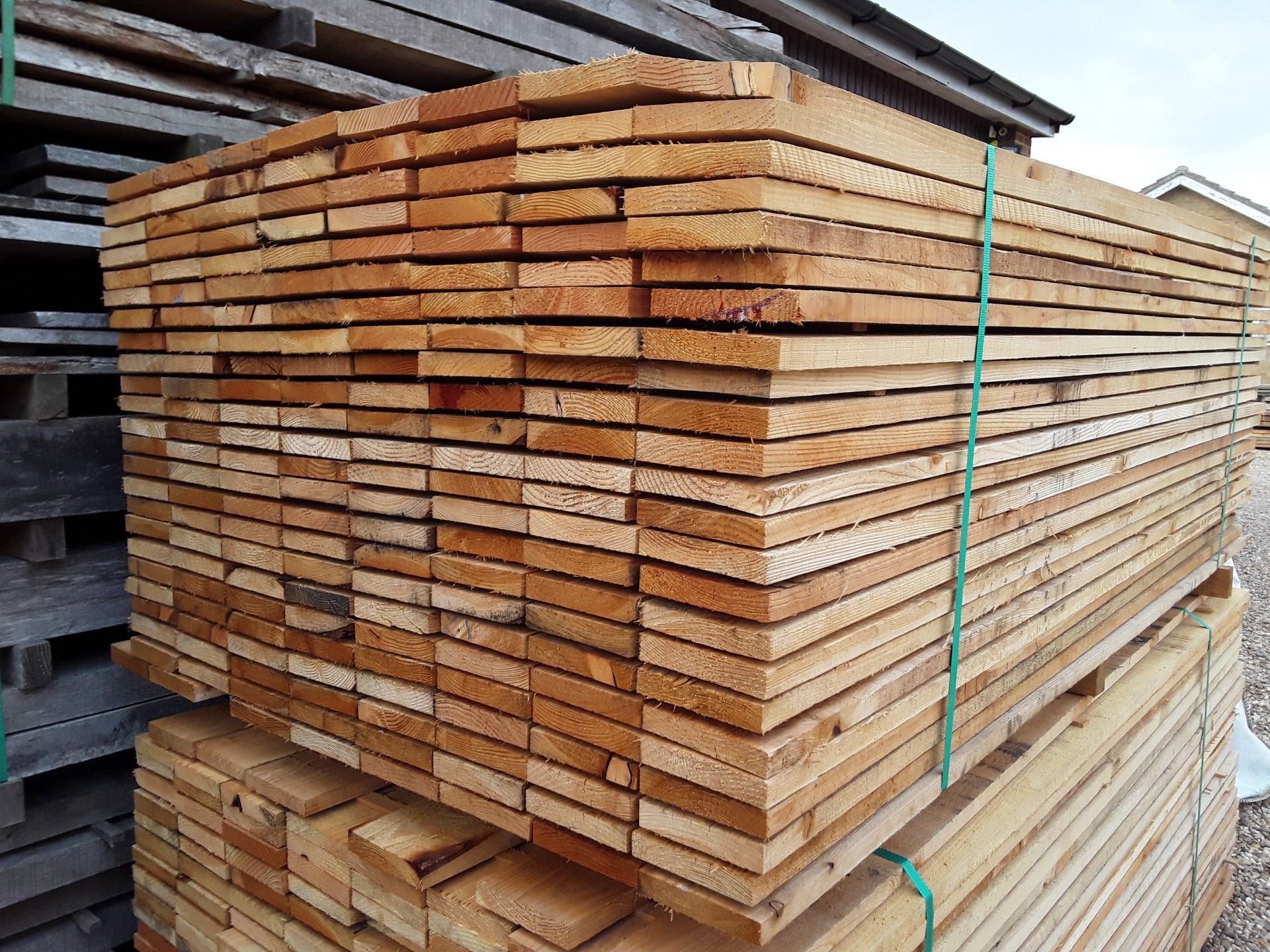 50x Softwood Sawn Timber Mixed Larch / Douglas Fir Boards - Image 5 of 6