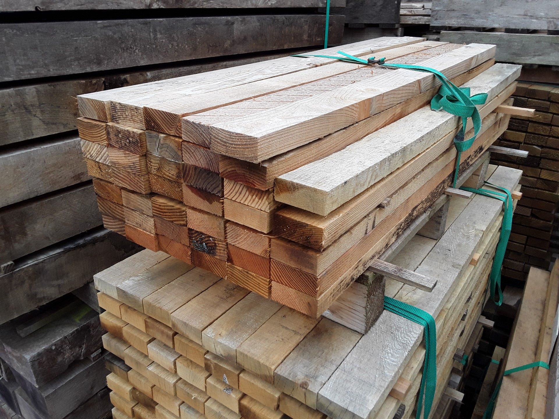 40 x Softwood Sawn Mixed Larch / Douglas Fir Offcuts