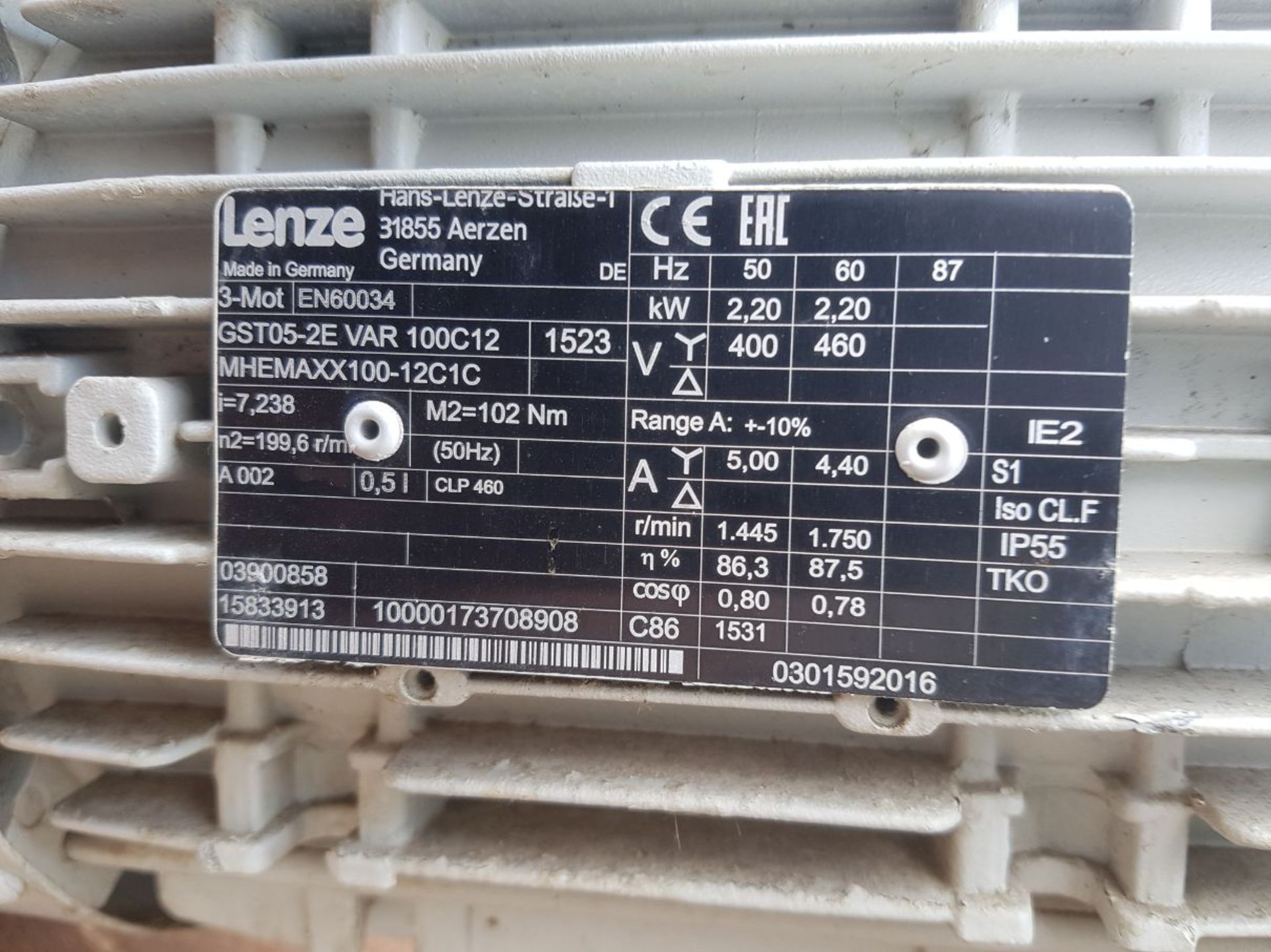 2 x Lenze 2.2kW motors with reduction gearboxes including variable frequency controller - Image 4 of 7